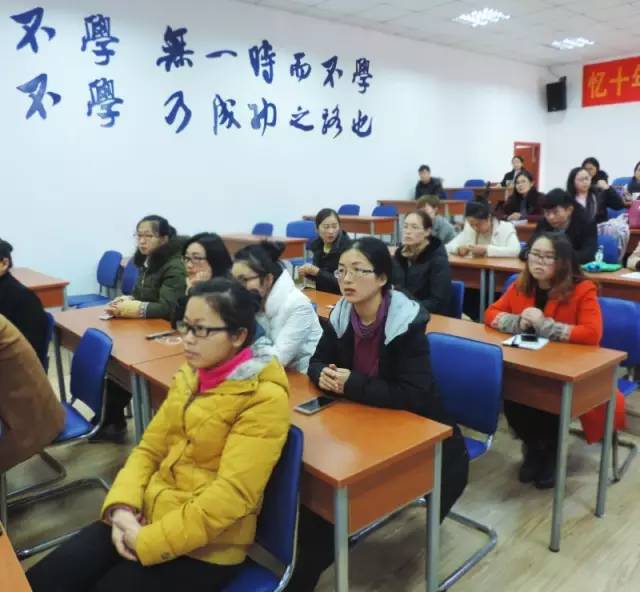 時光踏下了它輕盈的足跡，對于2016我們有話要說